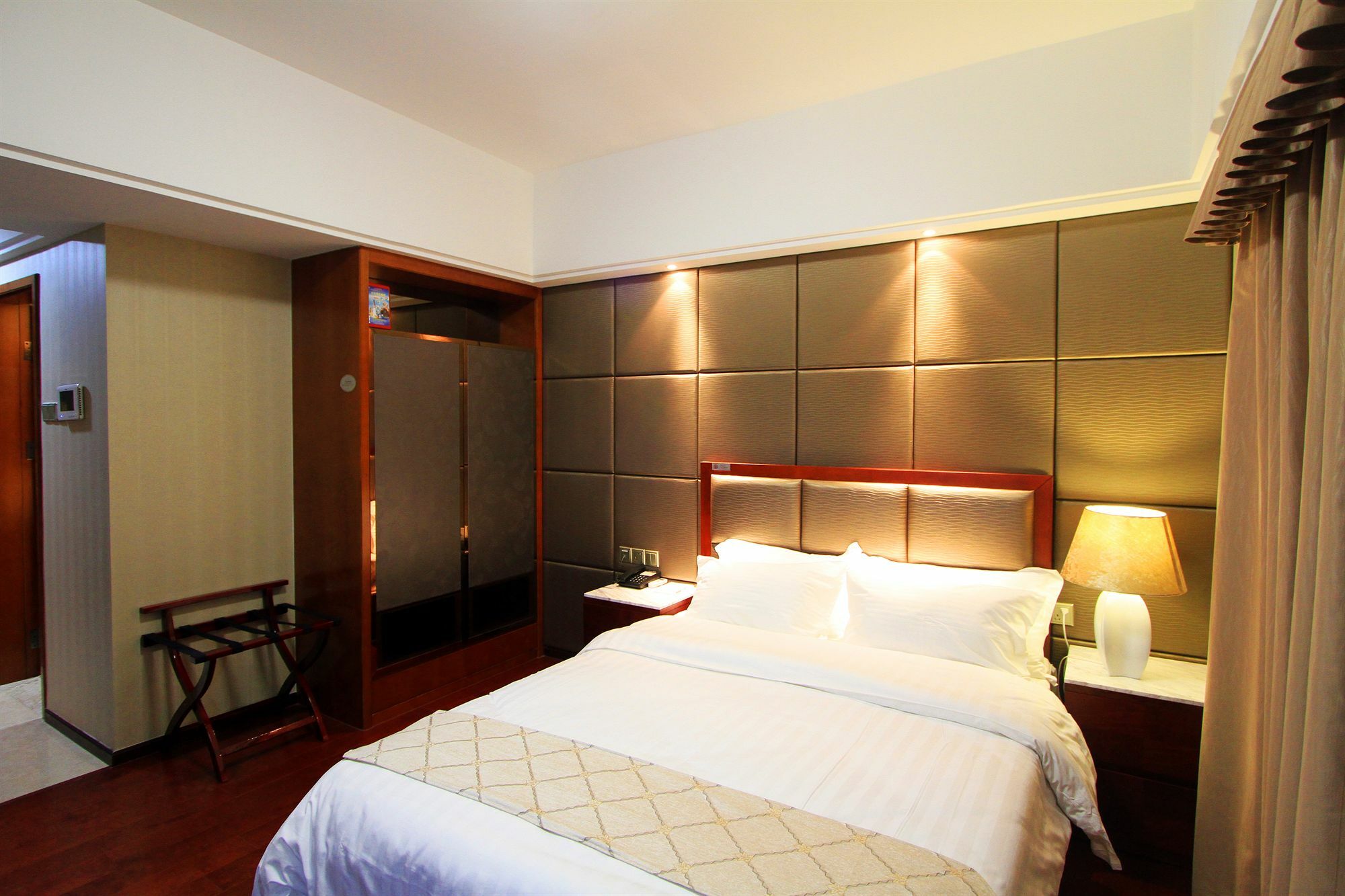 Foshan Poltton International Serviced Apartment-Canton Fair Free Shuttle Bus Bagian luar foto